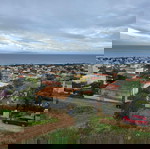 Επιπλωμένο διαμέρισμα 2ου ορόφου σε μονοκατοικία 100τμ στην Αρτέμιδα με θέα θάλασσα