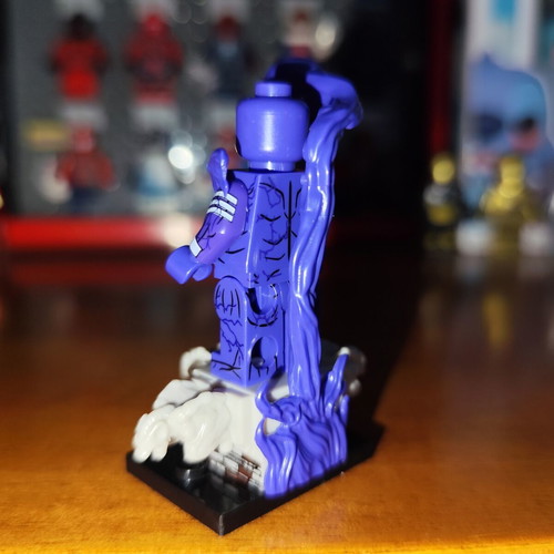Agony Comic Accurate figure like new with symbiote effect and bases