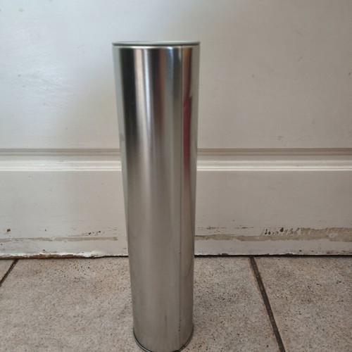 Redbull promotional cylinder new, excellent condition