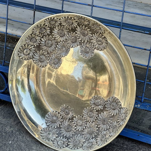 Vintage silver-plated fruit bowl with embossed daisies 41 cm used