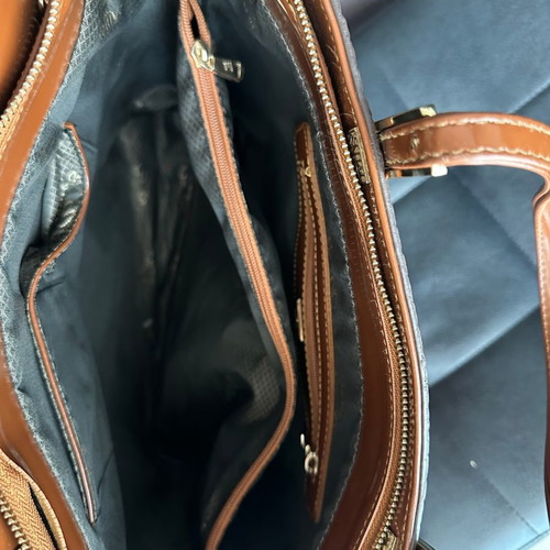 Bag in excellent condition, quite large, durable