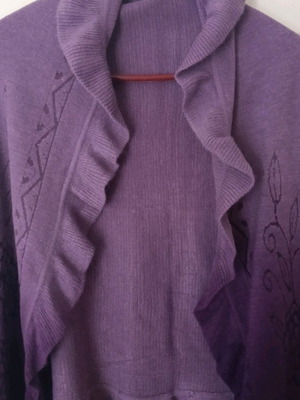 Purple pashmina like new, long, excellent quality
