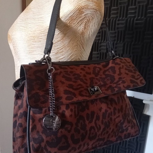 Bag to Bag shoulder bag new with animal print, black and brown