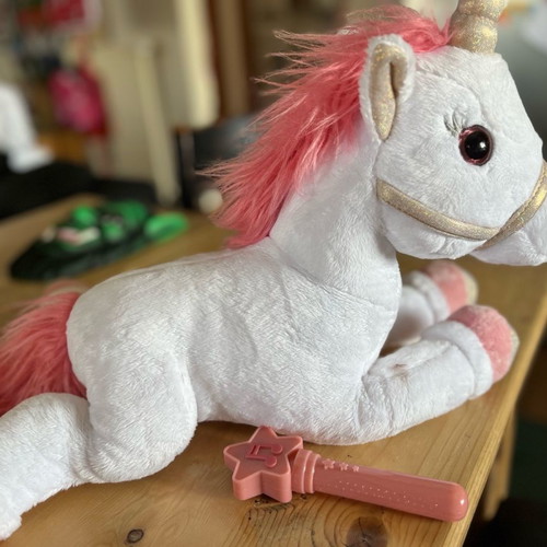 Lica Bella plush unicorn used with wand and music