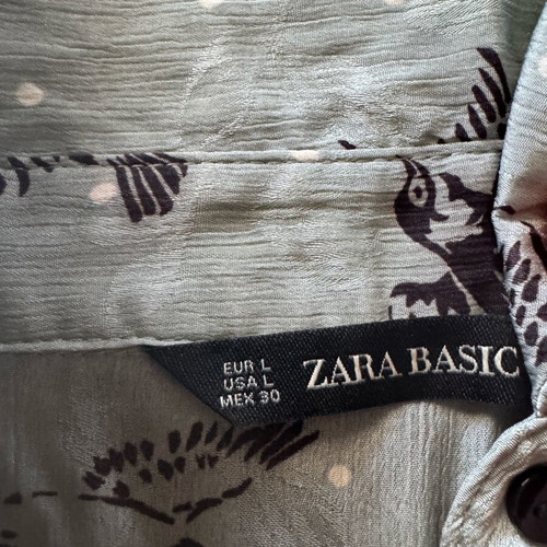 Zara shirt pistachio color with patterns like new, XL