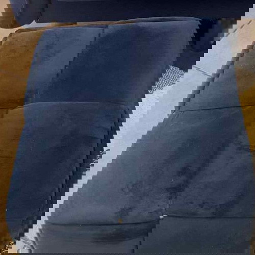 έπιπλο σκαμπό