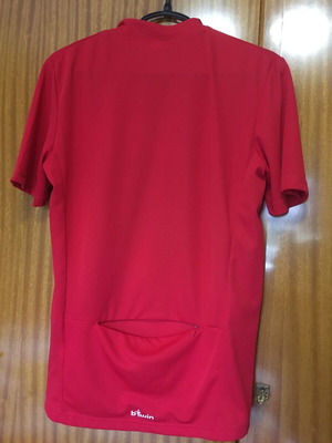 Sports shirts new medium, red and yellow, unisex