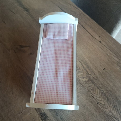 Wooden bunk bed for dollhouse like new