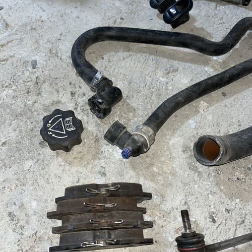 Car parts used for Citroen and Peugeot