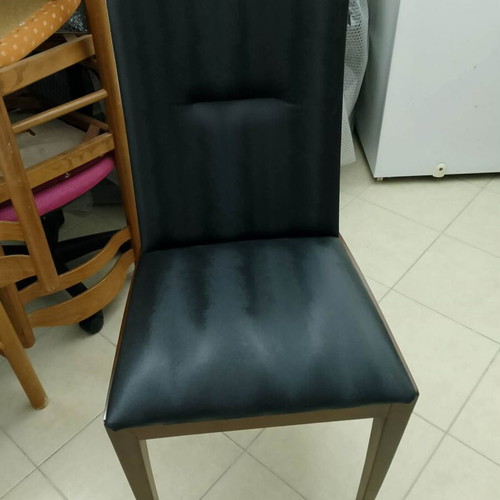Chair solid walnut wood with leather like new