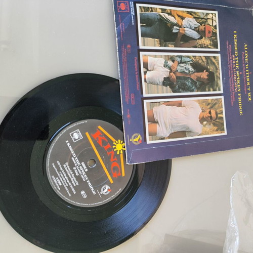 King Alone Without You I Kissed The Spikey Fridge 7" Single used, pop