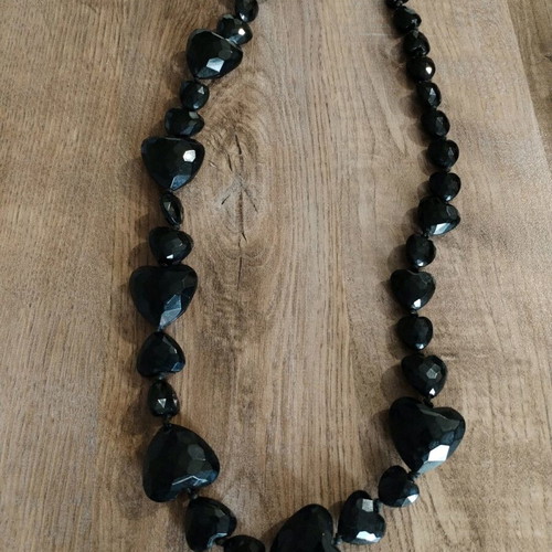 Women's necklace with black hearts new