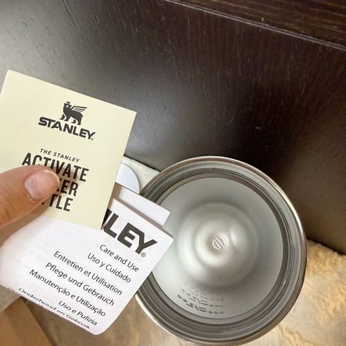 Stanley Activate Shaker Bottle new