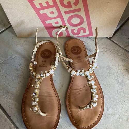 Leather sandals with stones used, size 36, beige