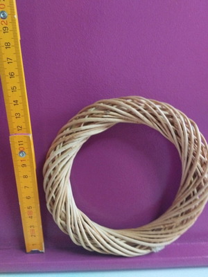 Decorative wreath like new