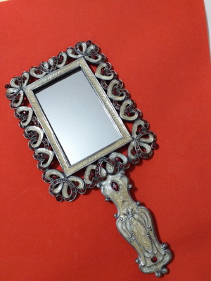 Καθρεφτάκι καινούργιο με διακοσμητική κορνίζα