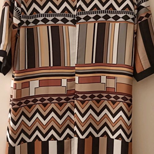 Dress Biancoghiaccio Italian brand size M like new, brown