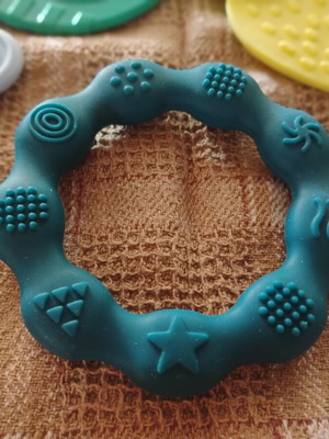 Teethers like new, pack