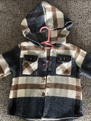 Baby fleece jacket with hood plaid like new, size 12 months boy
