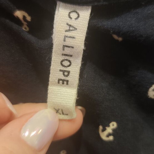 Calliope women's sleeveless shirt like new, navy blue