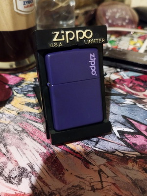 Zippo lighter almost new, needs fluid and flint