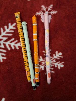Legami pens new, set of 4
