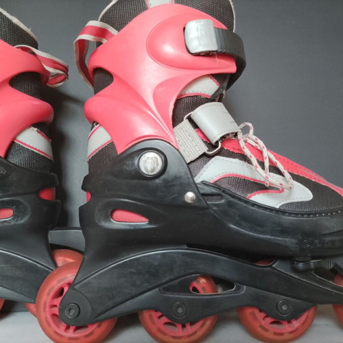 Amila Kids Rollers Adjustable Size 34-37 Used
