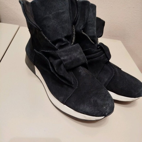 Women's black ankle boot size 41 used
