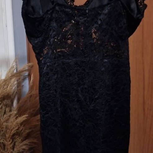 Lace dress like new, black, adjustable straps