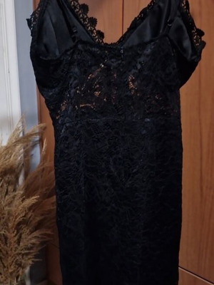 Lace dress like new, black, adjustable straps