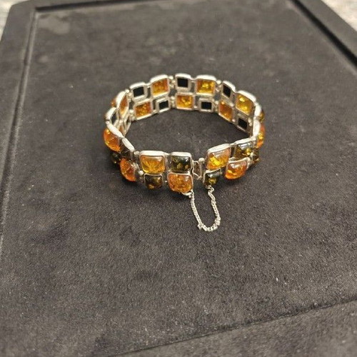 Silver bracelet with amber, 37.50 g, 18 cm