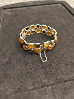 Silver bracelet with amber, 37.50 g, 18 cm