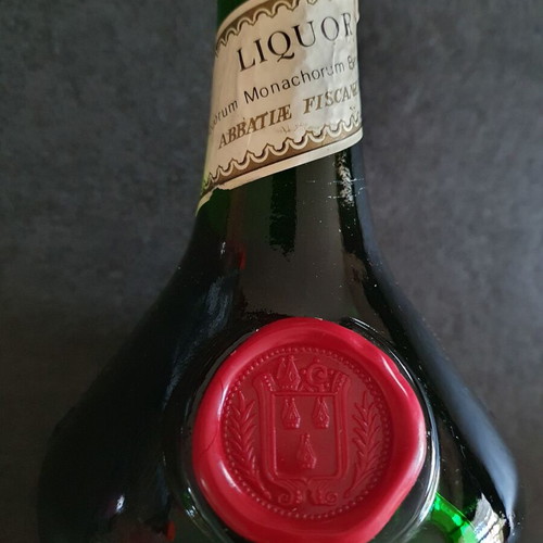 Benedictine liqueur vintage 1980 sealed like new
