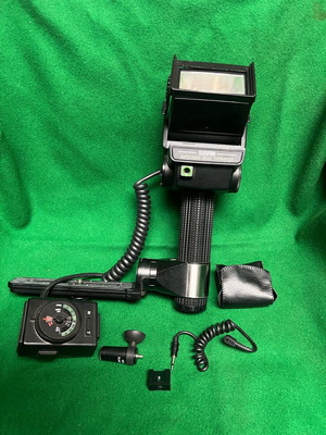 Sunpak Auto Zoom Thyristor 3600 camera flash used