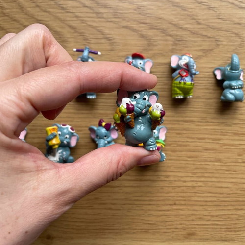 Kinder Ferrero surprise vintage elephant circus figures used, pack of 14