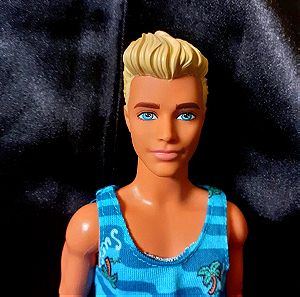 Barbie ken κούκλα με σανιδα του σέρφ