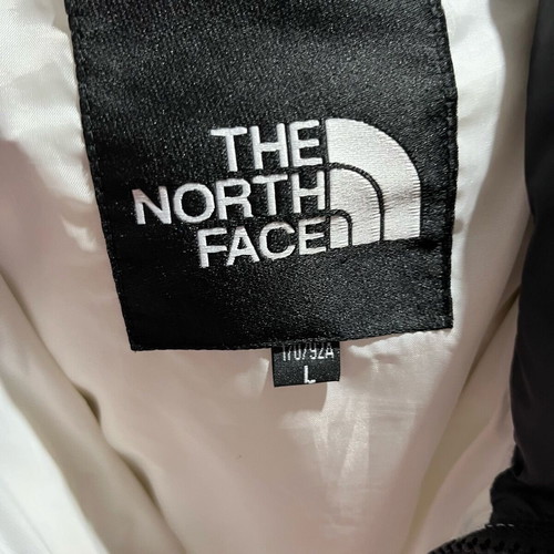 The North Face cropped puffer jacket like new, black and white, size large
