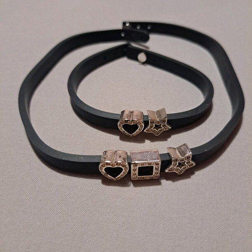 Choker necklace and bracelet set like new, with rubber and metal details