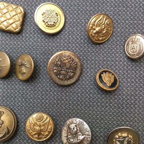 Vintage buttons used, set of 15 pieces