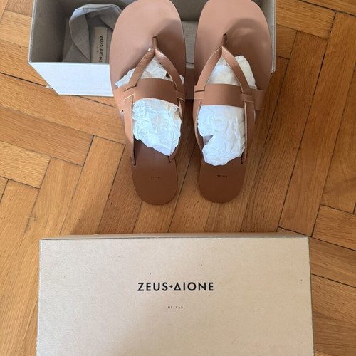 Zeus & Dione Sandals new, brown, size 40