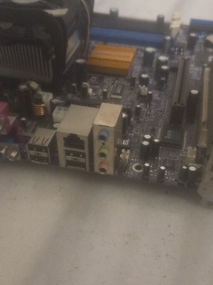 Motherboard with CPU used