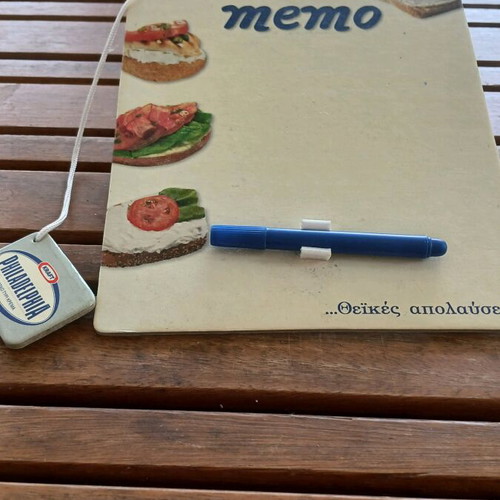 Philadelphia memo board used with marker and sponge