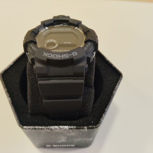 Casio G-Shock GBD-800-1BER watch like new with Bluetooth and step tracker