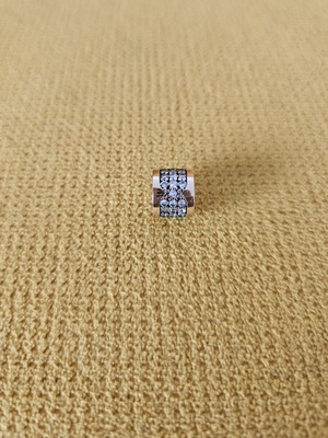 Bvlgari Bzero1 pendant like new, gold with diamonds
