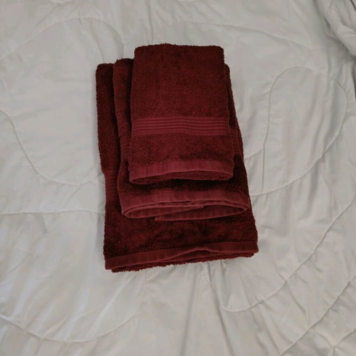 Bath towels new with small, medium, large sizes