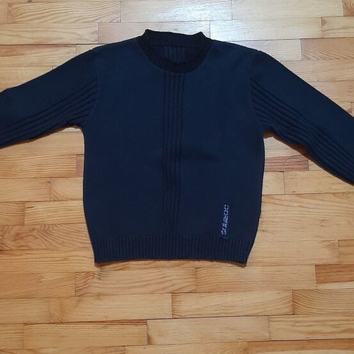 Pullover sweaters like new, pack of 2, size 128 cm, black and blue