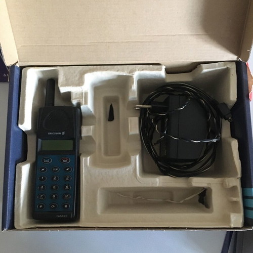 Ericsson GA 628 used blue with box and manual