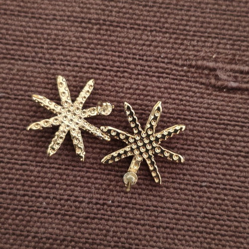 Starburst gold-plated earrings with rhinestones, like new