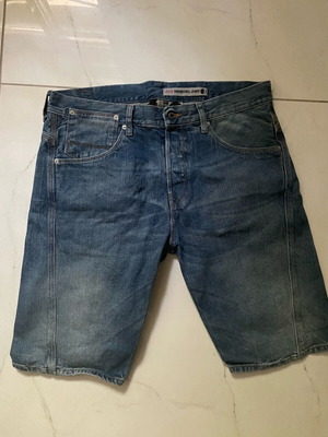 Levi’s