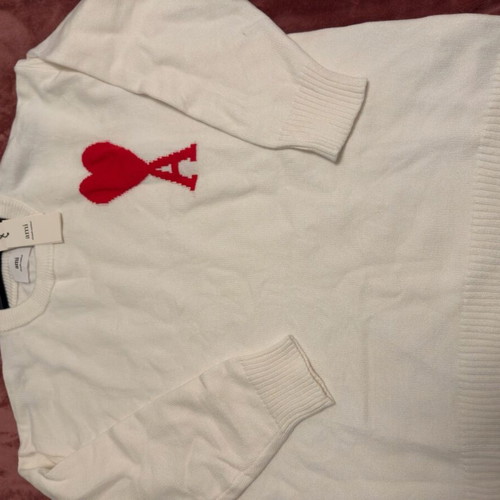 Ami crew neck hoodie size M new, white